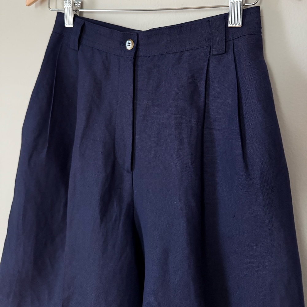 Vintage 90’s Harve Benard navy blue high rise trouser shorts size 4